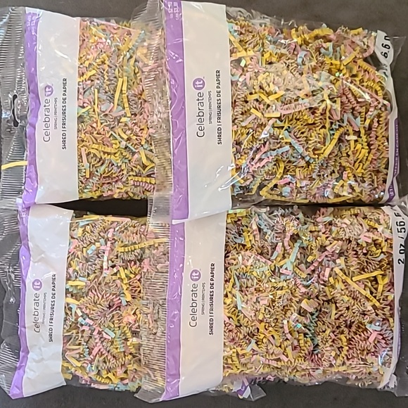 🥚NIB Celebrate It Spring crinkle shred fill - Picture 1 of 3